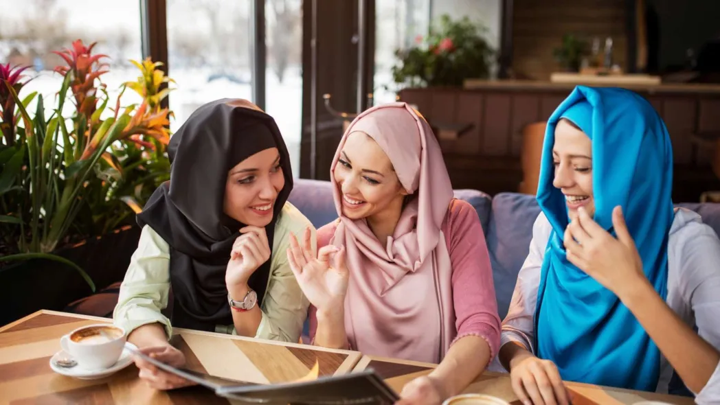  93.5 مليون سائح يدفعون توسع سوق خدمات الطعام في السعودية